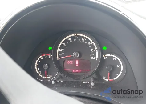 2013 Volkswagen Beetle 2.5L Entry from USA, damaged, VIN 3VWFP7AT5DM654256